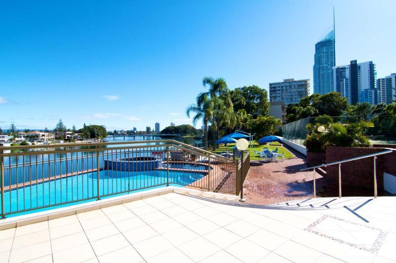 Silverton Apartment Resort Surfers Paradise Гоулд Коуст Екстериор снимка
